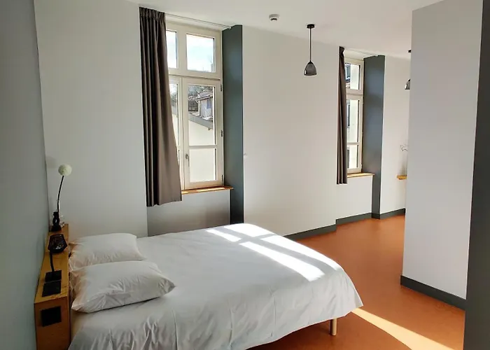 Ostello Le Leo De Foix